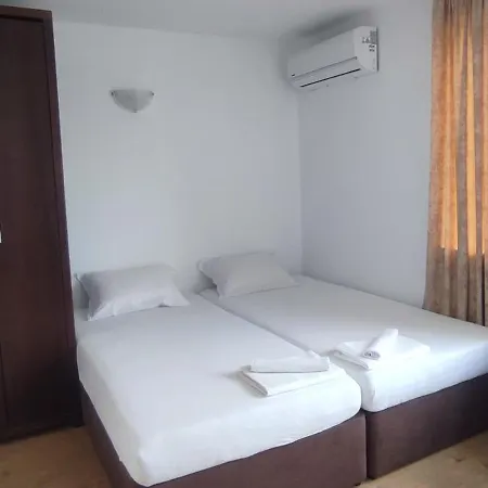 Къща За Гости Равда 게스트하우스 3*