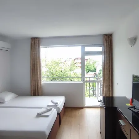 Къща За Гости Равда ゲストハウス ラヴダ